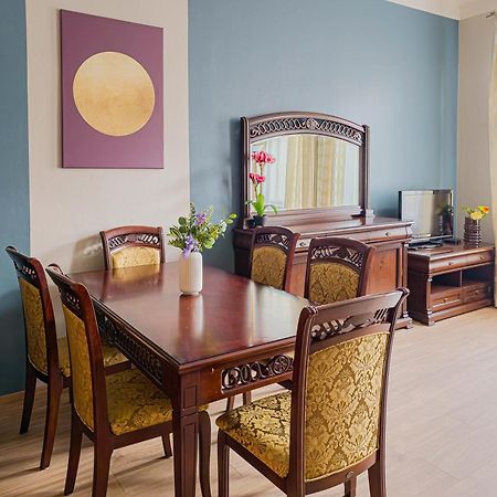 Modern Cozy Apartment By Ruterra Praga Esterno foto